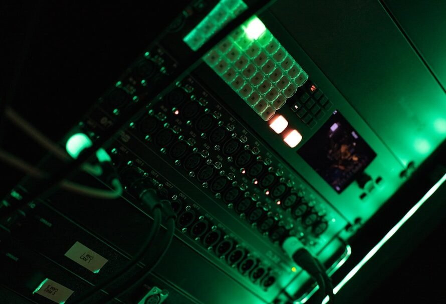 Photo server room
